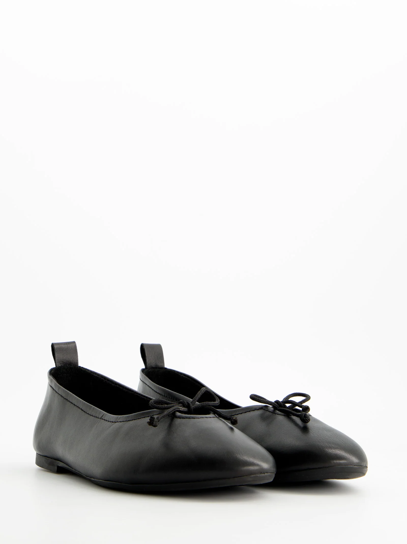 BELLA - BLACK LEATHER FLATS - Image 3