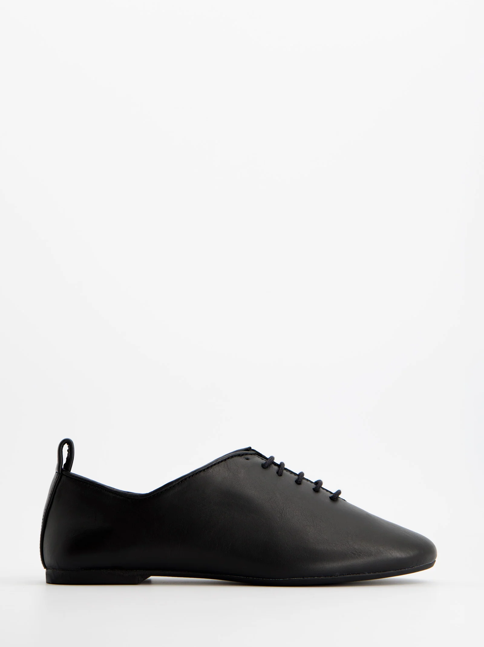BLACK LEATHER SHOES - BLUNCHI