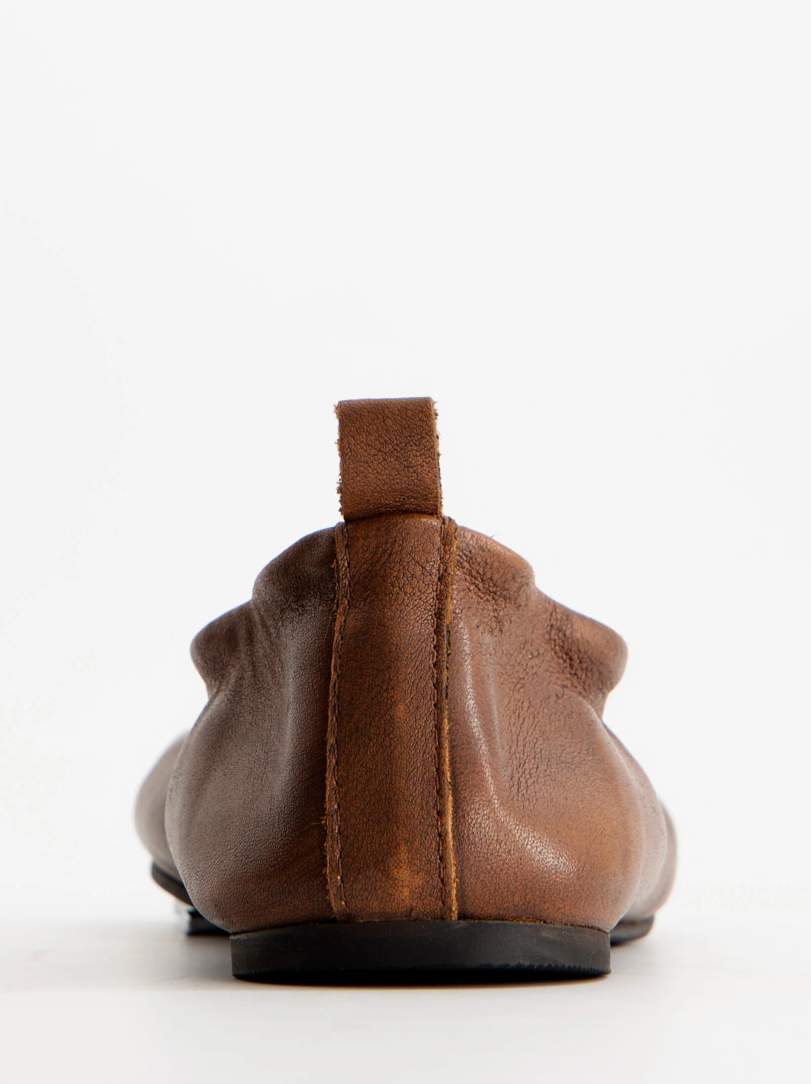BROWN LEATHER BALLET FLATS WITH RUCHED EFFECT - CATTY - Image 5
