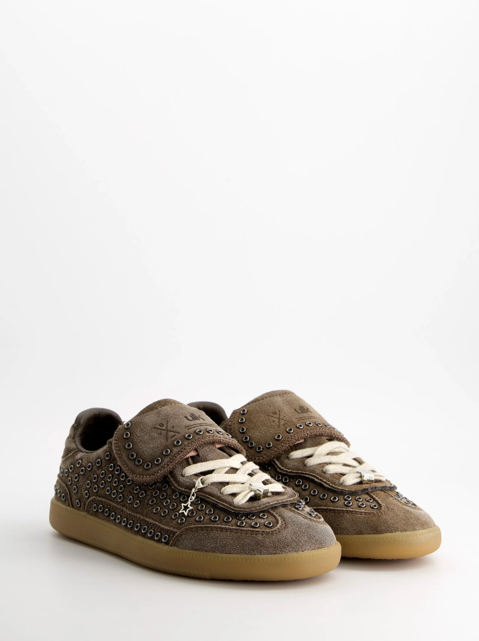 WASHED BROWN STUDDED SNEAKERS - CHILE - Image 4