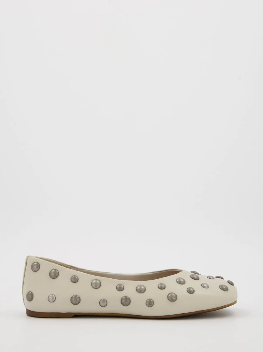 WHITE LEATHER BALLET FLATS WITH STUDS - MATHILDA