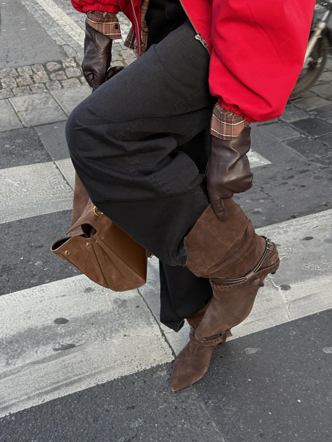 BROWN LEATHER ANKLE BOOTS - IRVING - Image 4