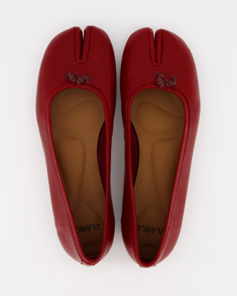RED LEATHER TABI FLATS - KARVA - Image 3