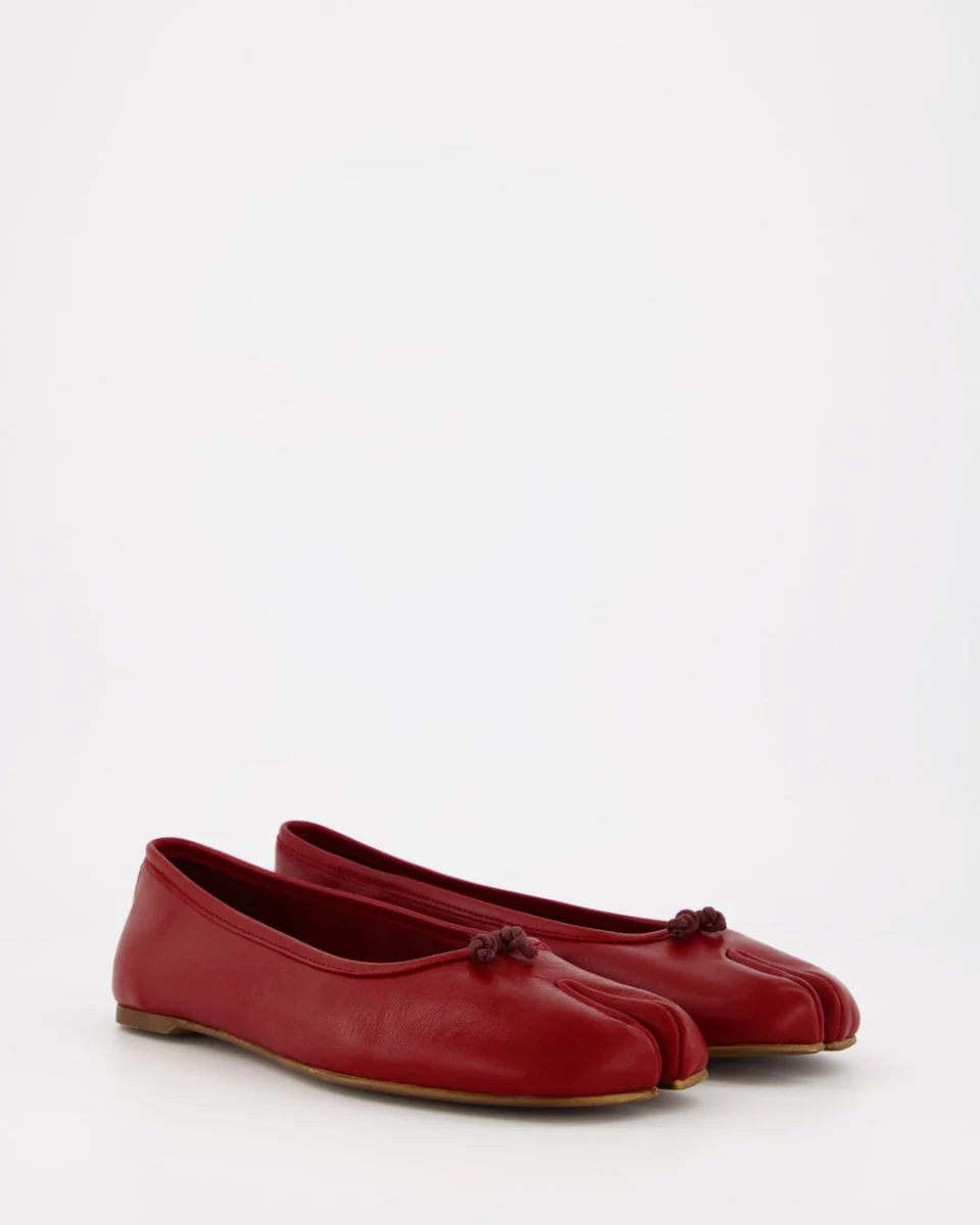 RED LEATHER TABI FLATS - KARVA - Image 5