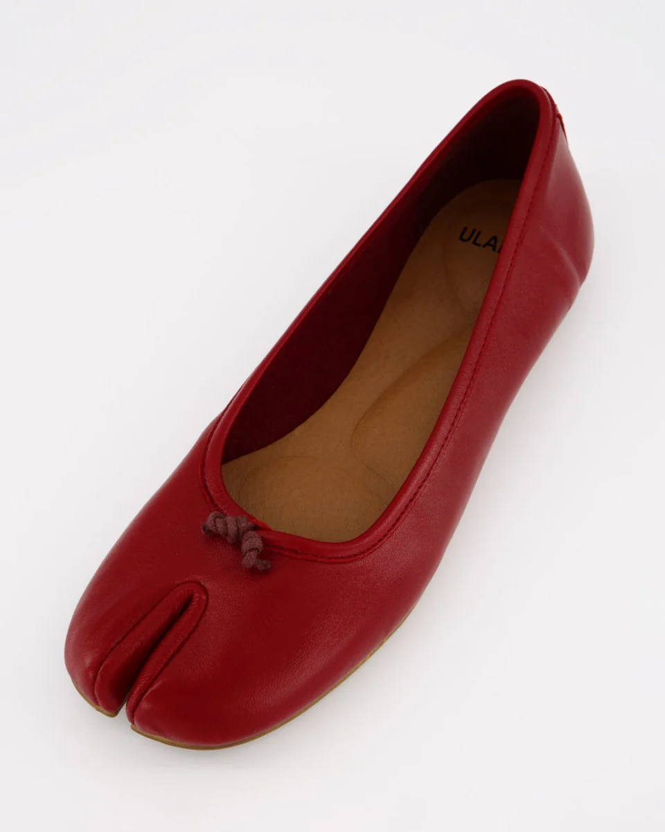 RED LEATHER TABI FLATS - KARVA - Image 7