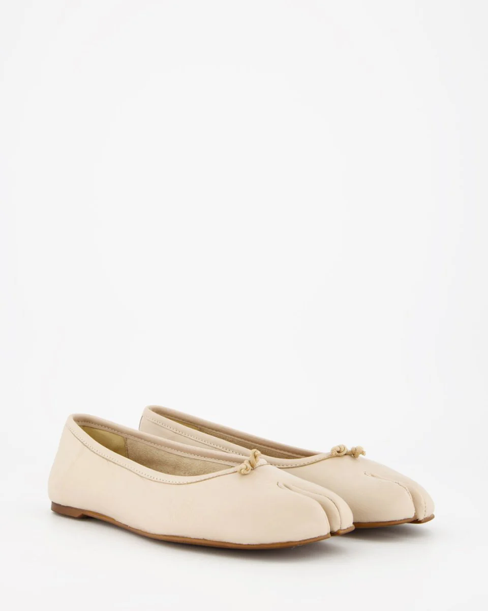ICE LEATHER TABI FLATS - KARVA - Image 3